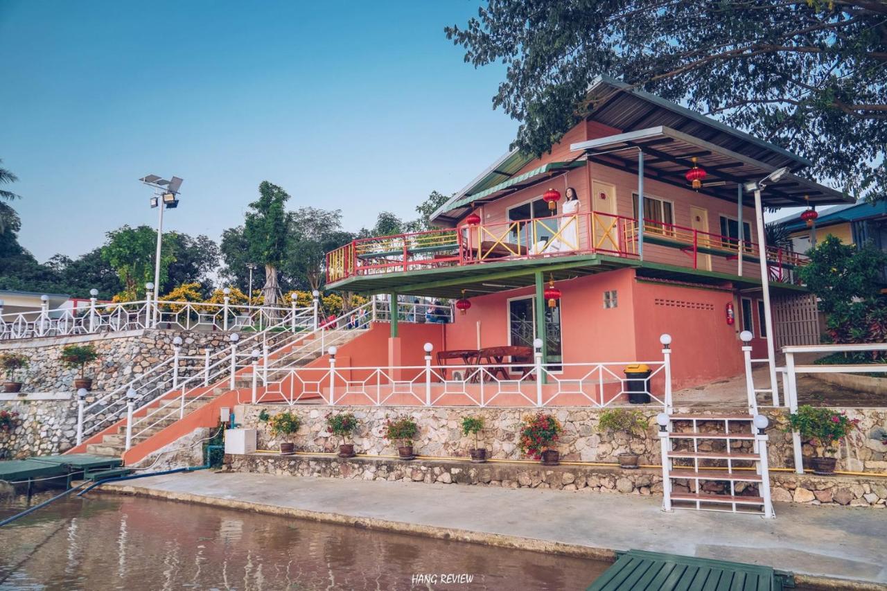 Golden Dragon Kanchanaburi Eksteriør billede
